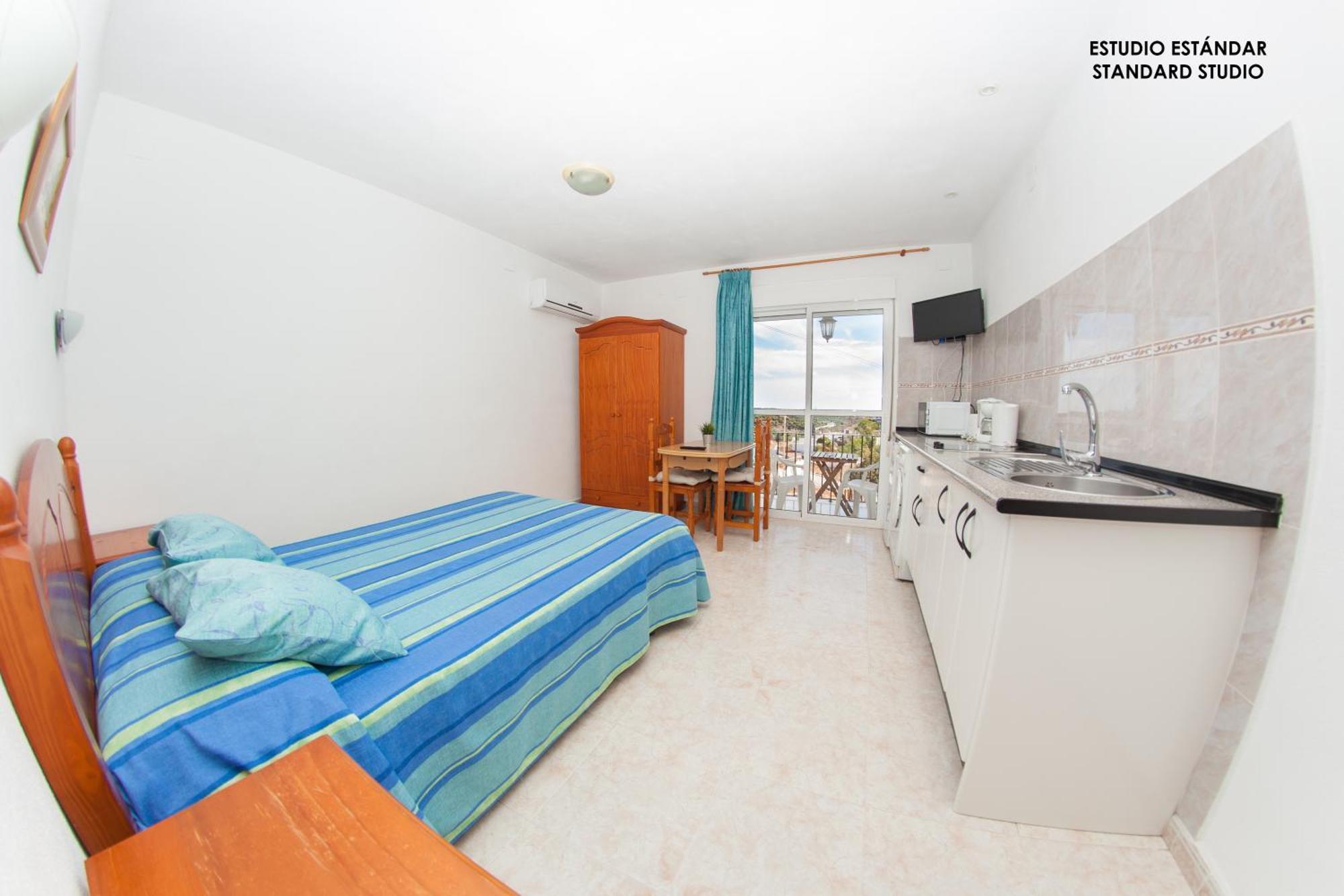 Apartamentos Rurales Santos Benajarafe Ngoại thất bức ảnh