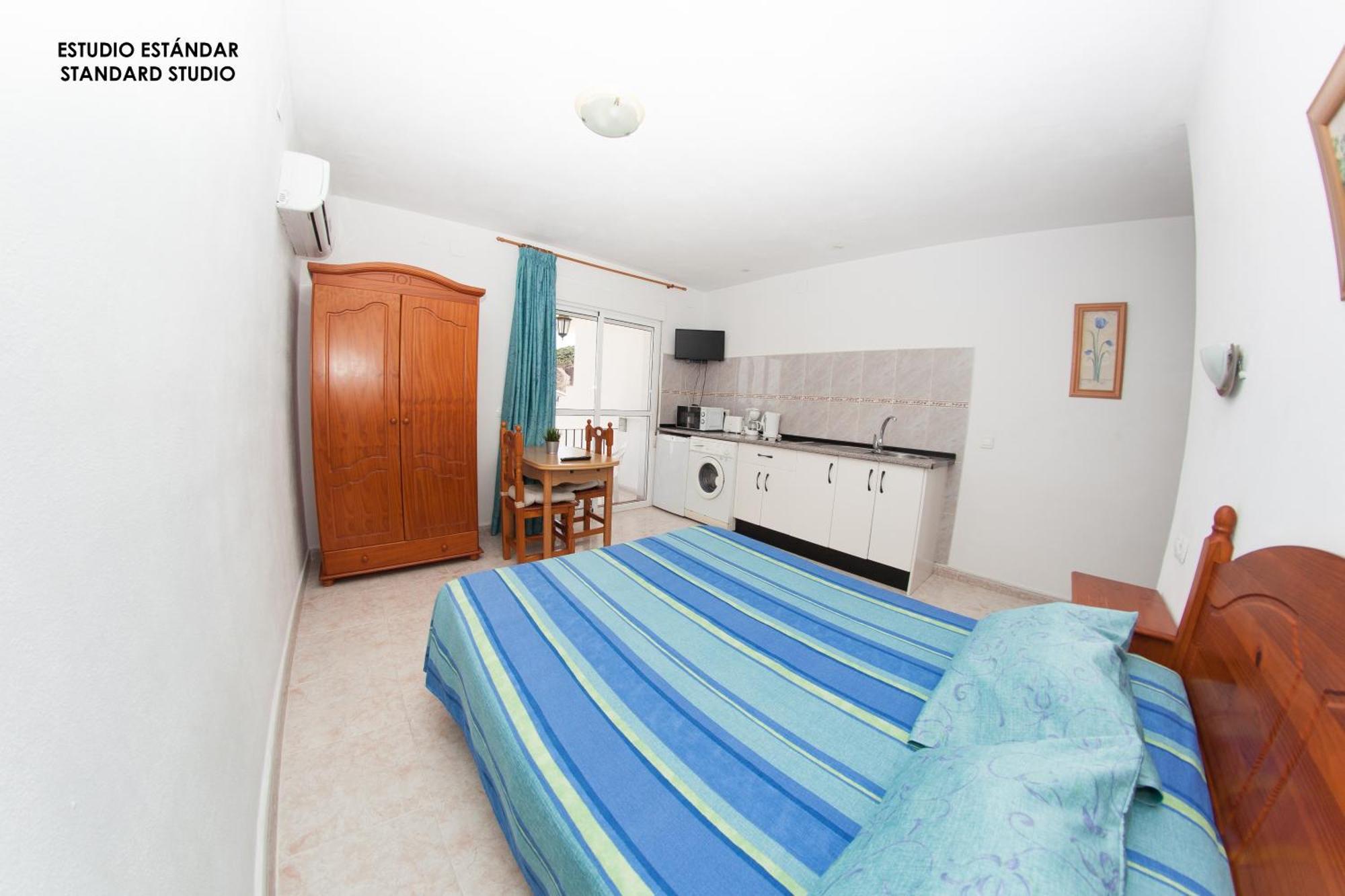 Apartamentos Rurales Santos Benajarafe Phòng bức ảnh