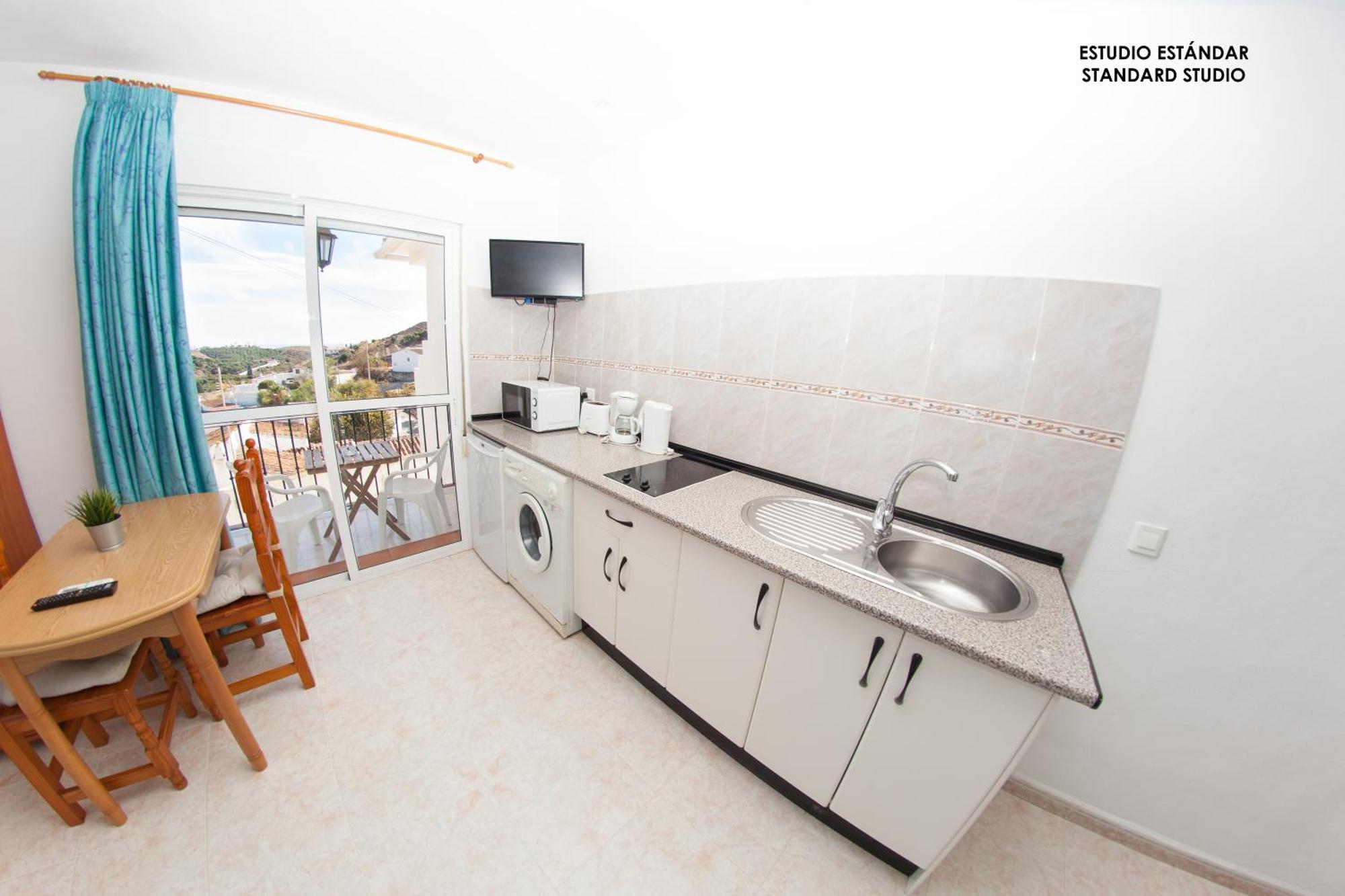 Apartamentos Rurales Santos Benajarafe Phòng bức ảnh