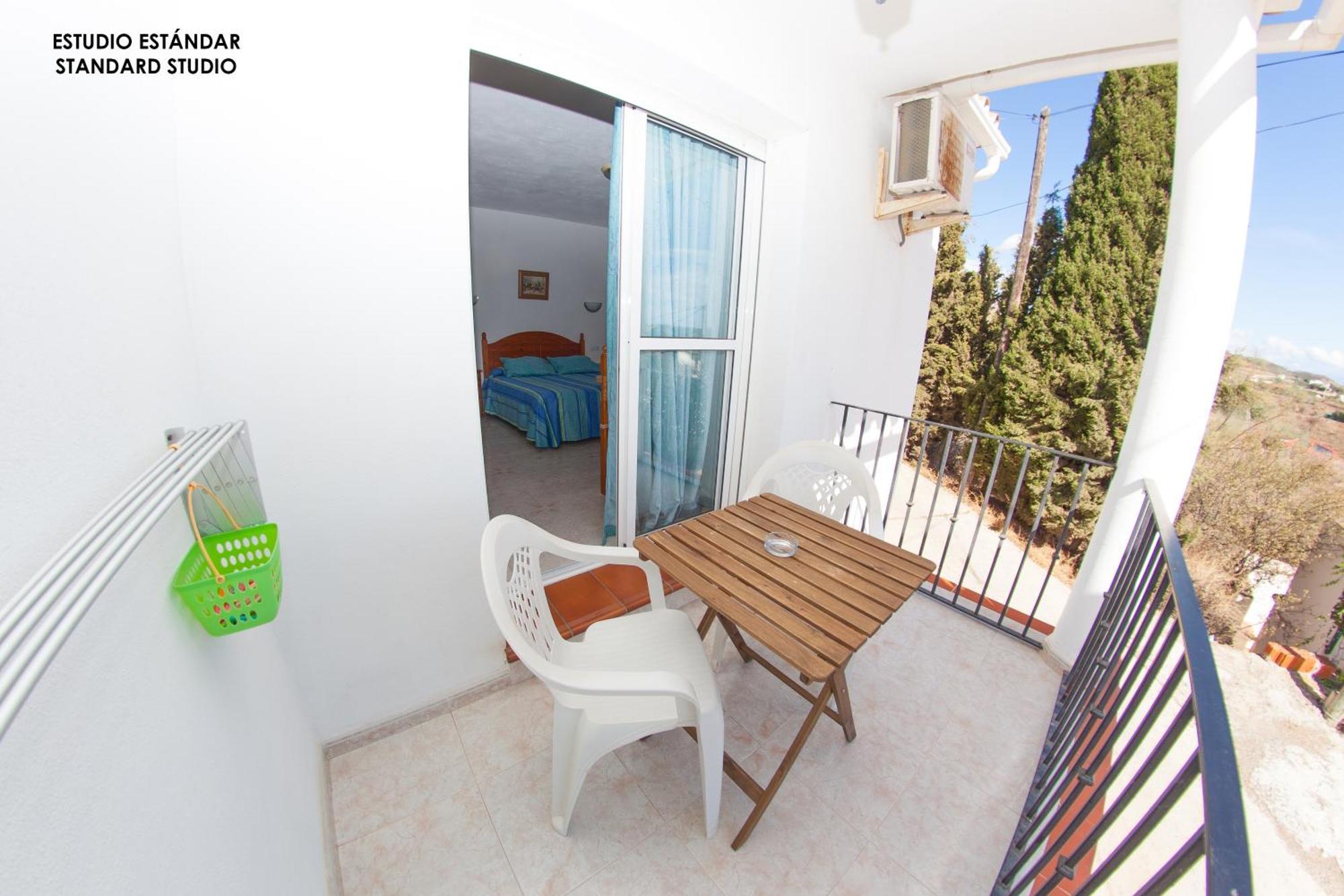 Apartamentos Rurales Santos Benajarafe Phòng bức ảnh